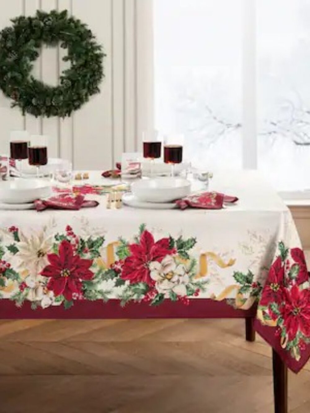 Threadmade Poinsettia Garlands Engineered Rectangle Tablecloth, NWT